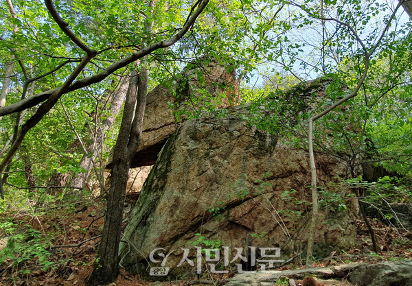 명암마을 고인돌 채석장