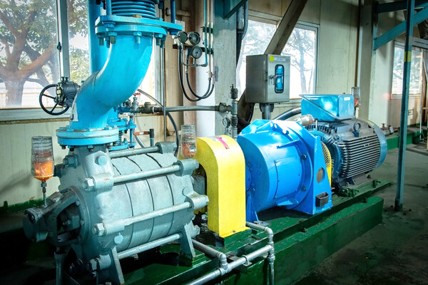 광양제철소가 에너지절감을 위해 전원 공급이 필요 없는 물펌프 자동제어 설비를 도입했다.