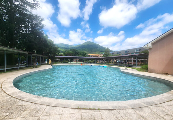 봉강 햇살촌 안의 수영장(광양시 공식 블러그에서 캡처)