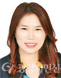 이선아 독자위원