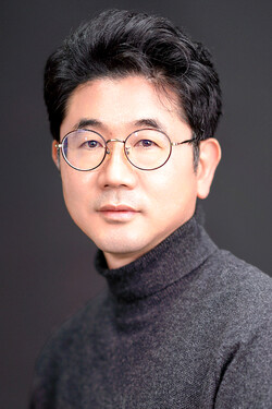 방우송(2025 광양 국제미디어아트 페스티벌 총감독)