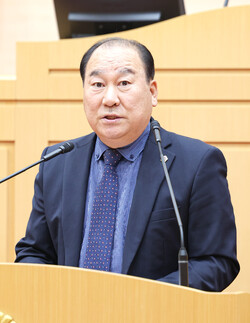 강정일 도의원